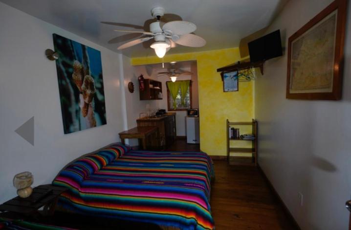 Sea Breeze Inn Уест Енд Екстериор снимка