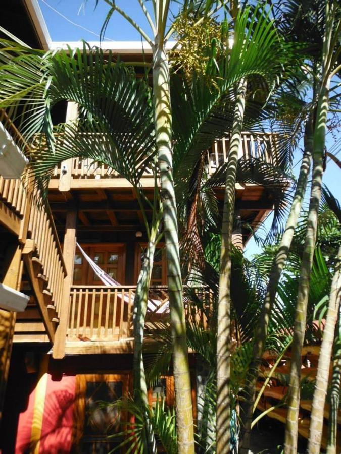 Sea Breeze Inn Уест Енд Екстериор снимка